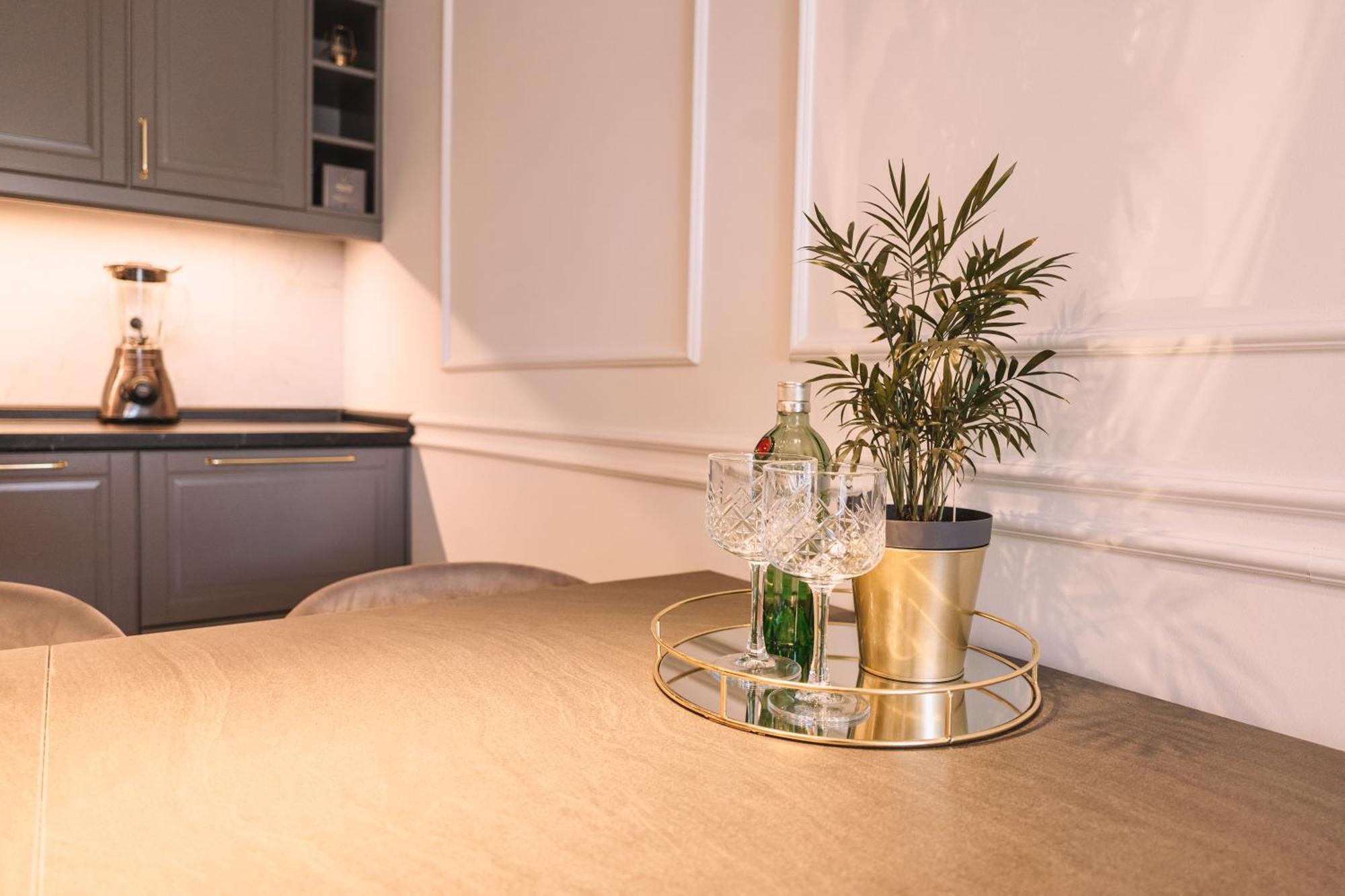 Flexible Selfcheckins 66 - Zagreb - Loggia - 80M2 - New - Luxury - Garage - 2 Bedrooms Extérieur photo