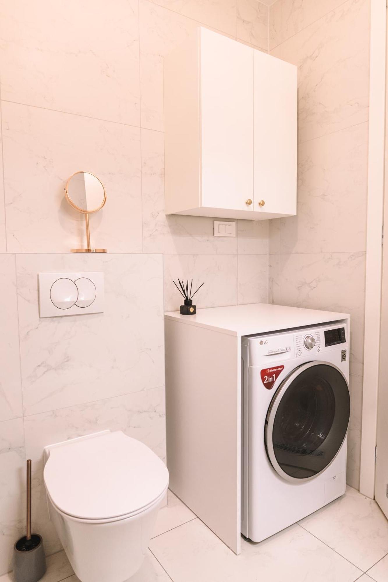 Flexible Selfcheckins 66 - Zagreb - Loggia - 80M2 - New - Luxury - Garage - 2 Bedrooms Extérieur photo