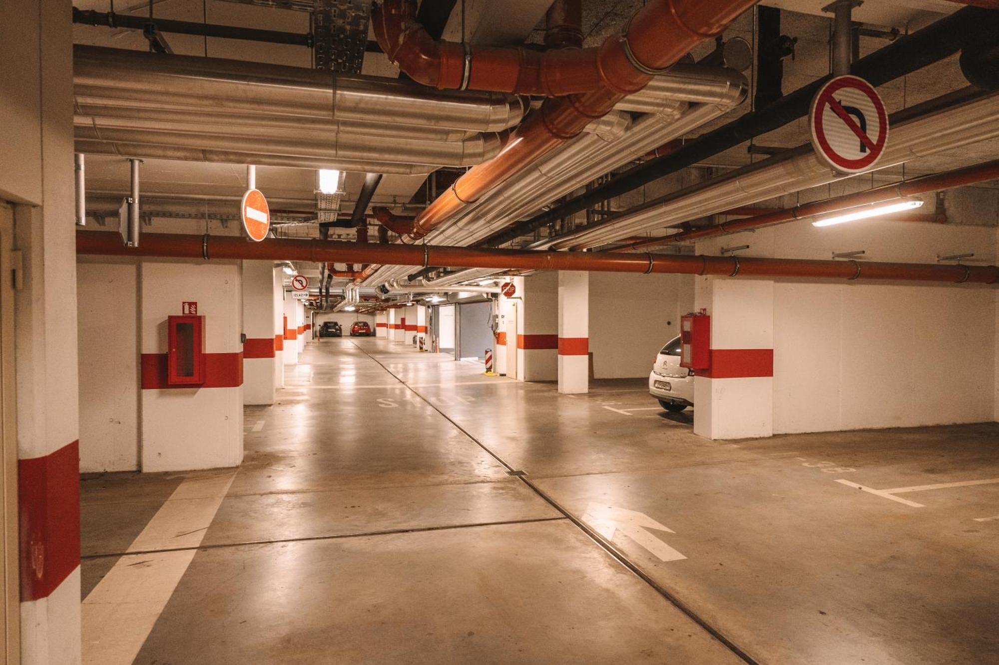Flexible Selfcheckins 66 - Zagreb - Loggia - 80M2 - New - Luxury - Garage - 2 Bedrooms Extérieur photo